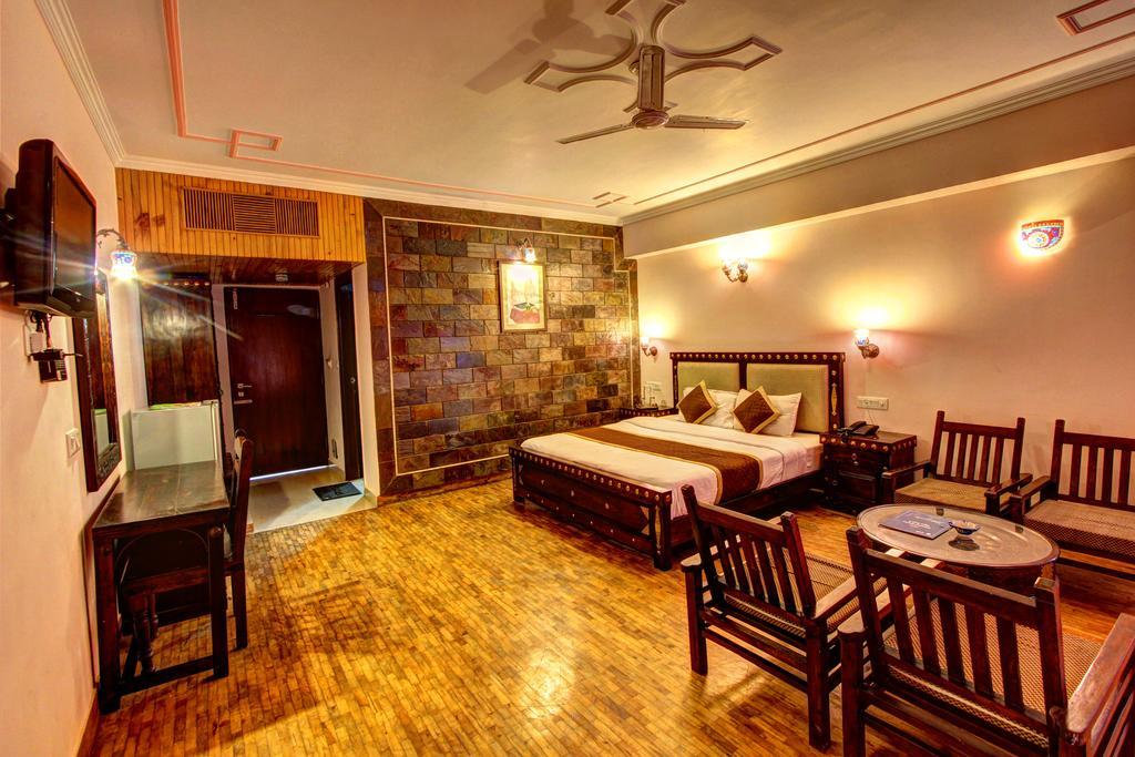 Hotel The Himachal Inn Manali  Exterior photo